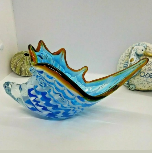 Hand Blown Glass Seashell - Picture 2 of 4